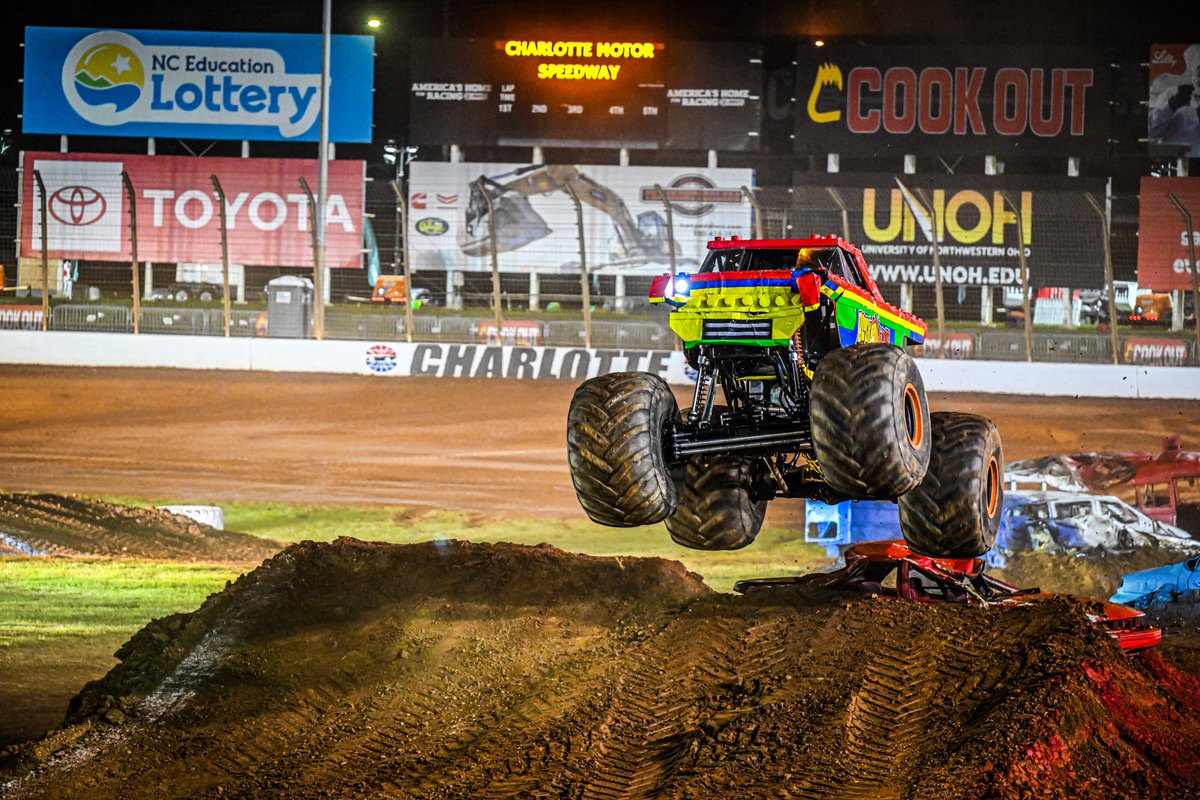 TheDirtTrack's tweet image. Monster trucks are totally back. ๐ฅ๐ฅ
READ MORE ๐ฐ: bit.ly/3GAkayU