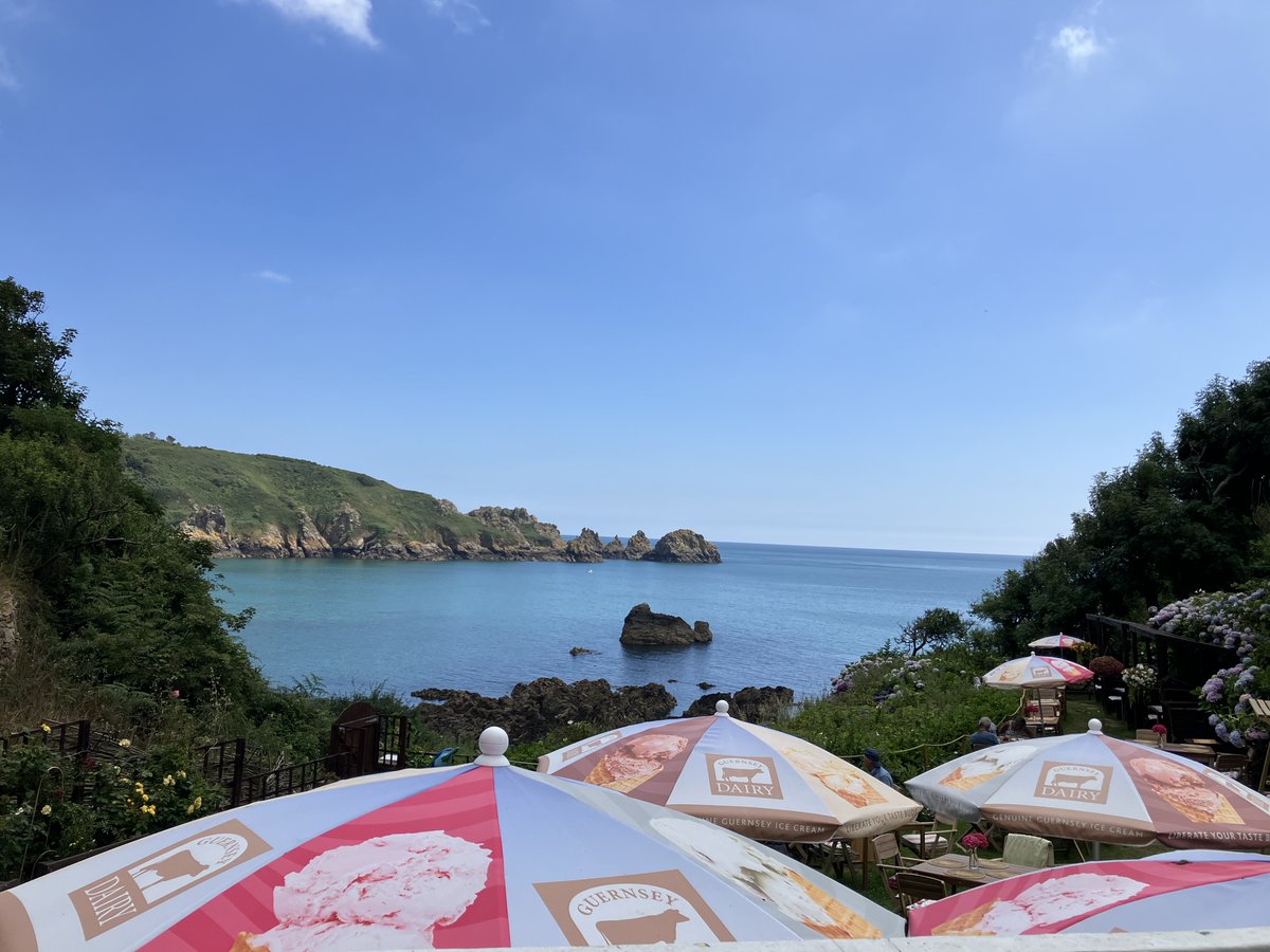 Our Guernsey Dairy parasols coming into good use at Renoir Tea Garden, Moulin Huet Bay this lunch time!  One of the many beach kiosks of Guernsey serving all sorts of creamy deliciousness!

#GuernseyDairy #EatLocal #LiberateYourTasteBuds #GoodForYouGoodForGuernsey