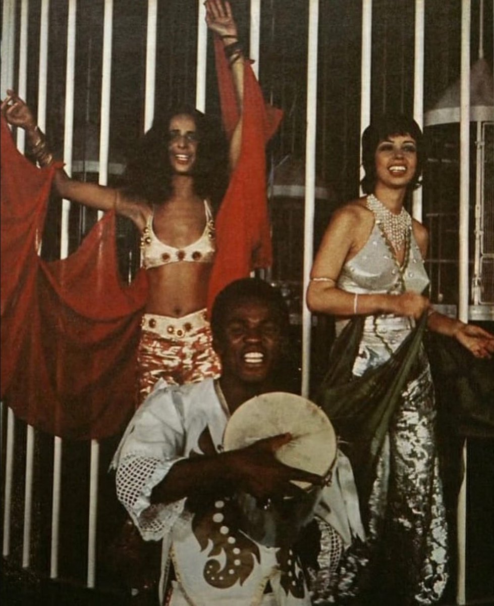 Maria Bethânia e Nara Leão no filme Quando O Carnaval Chegar (Dir. Cacá Diegues), 1972.