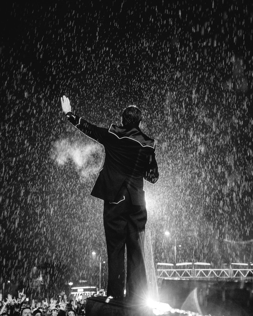 The Hives tweet media