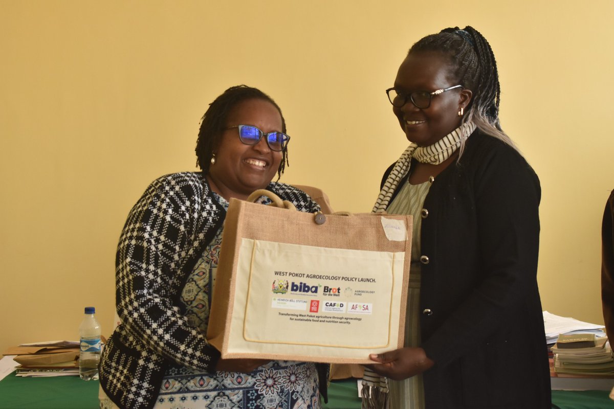 BIBA_Kenya's tweet image. Today we met with Hon. Wilfred Longronyang, CECM for Agriculture, West Pokot, to finalize preparations for the launch of the Agroecology Policy.
Venue: Mtelo Hall, Kapenguria
Date: Tomorrow, 10th July 2025
Time: 10:00 AM – 2:00 PM
Join us.
#Agroecology #FoodSovereignty