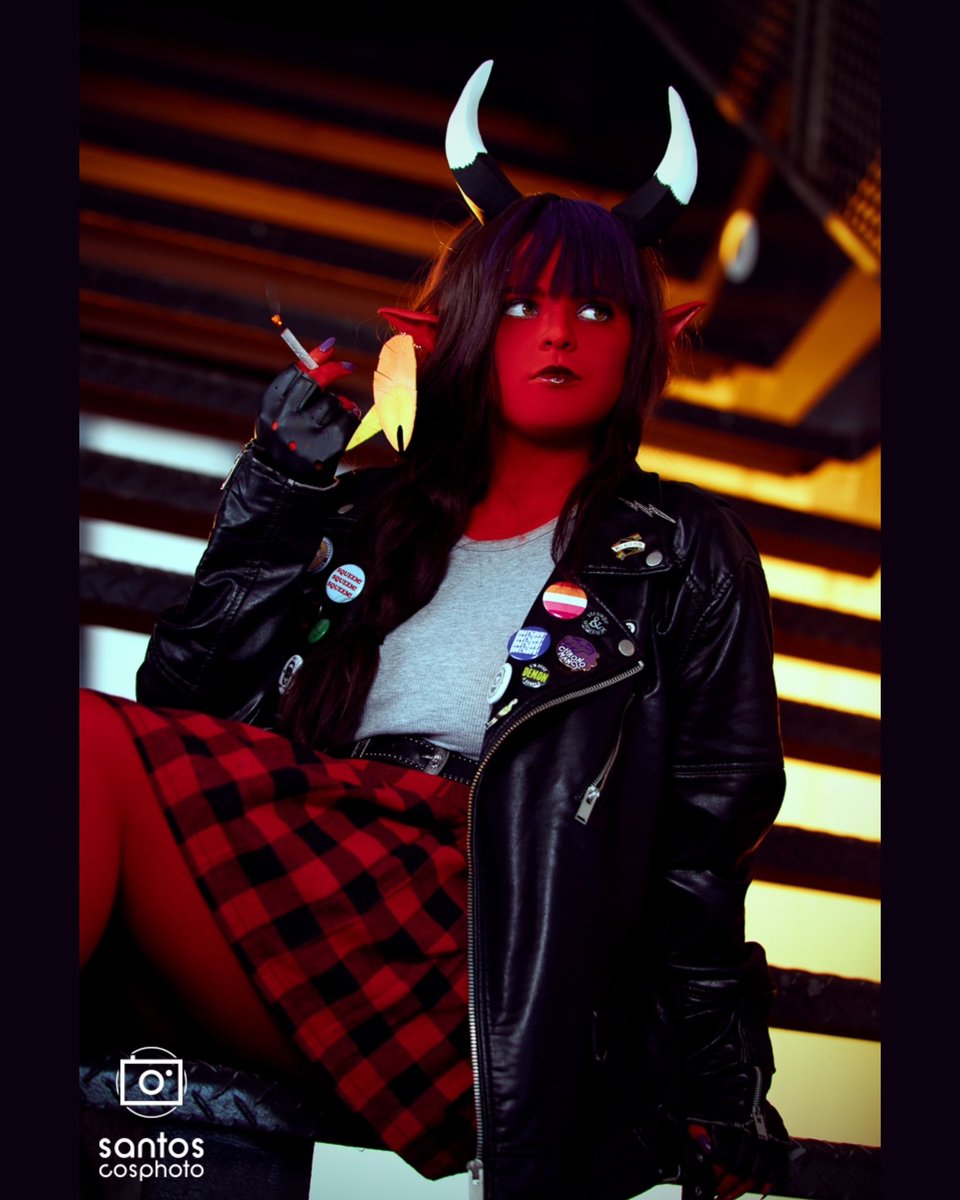 bagy_cos's tweet photo. "Choke on grapes, bitch!"🔥

{@dimension20show #fantasyhigh #figfaeth #dimension20cosplay} https://t.co/bJLcE2BXob
