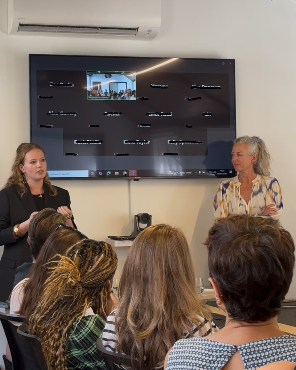 We had the pleasure of welcoming Gay and Roxy Longworth into the office this morning to speak about the incredible campaign #BehindOurScreens, an initiative set up by Roxy promoting safety online for teens. behindourscreens.co.uk Hugely important cause and brilliant talk ✊