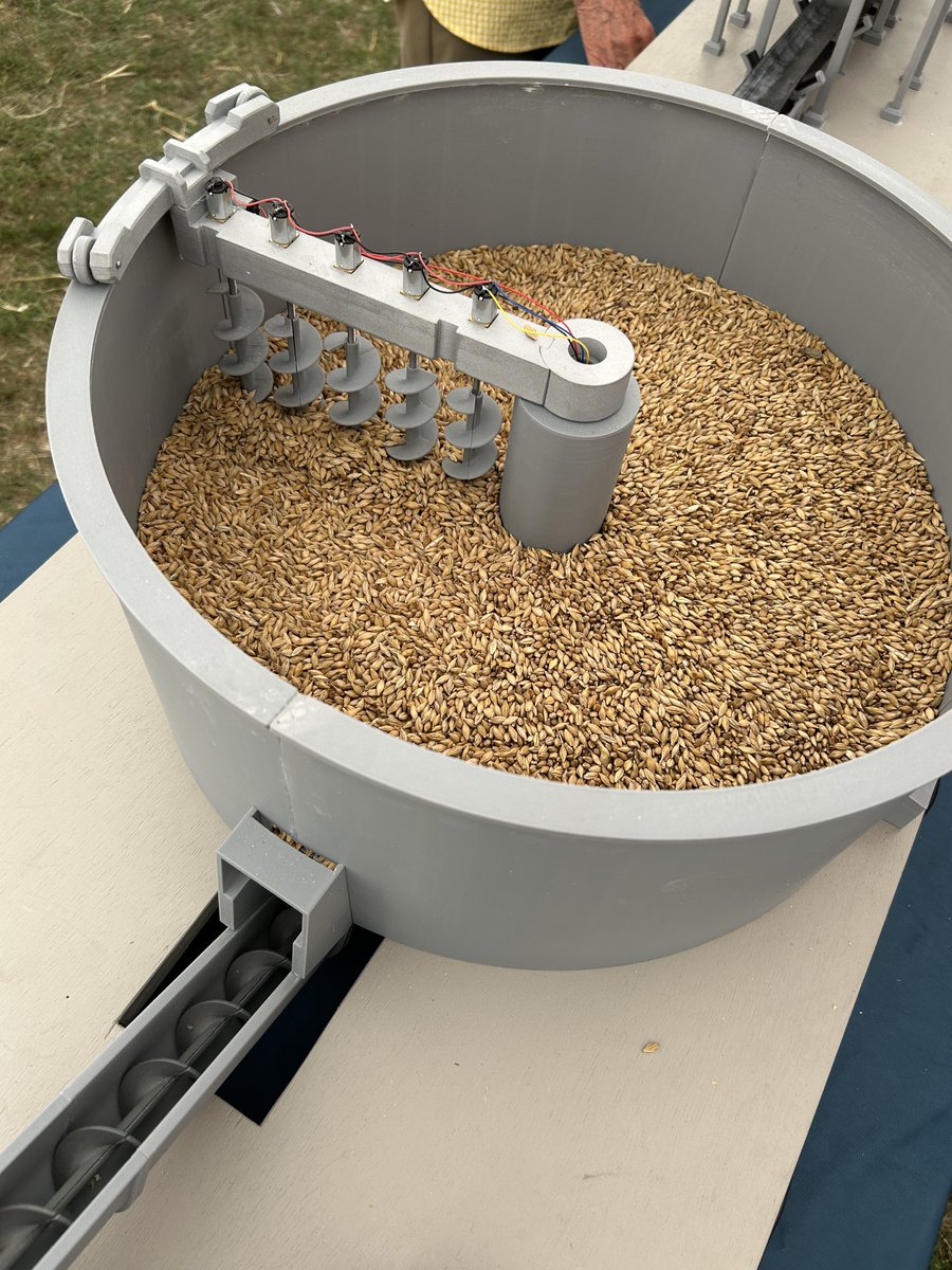 CrispMalt's tweet image. We had a great time at the @norfolkshow 🌾
Our team shared their love of malt in the Discovery Zone & showed off our amazing new mini maltings 😍
Ellie Wood, our Sustainability Coordinator, joined The Big Debate on data & sustainable farming. More here ➡️ hubs.ly/Q03wbc220