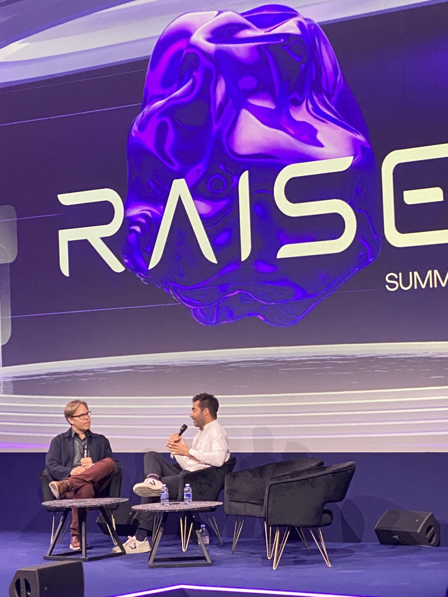 RaiseSummit's tweet image. Gautier Cloix is back in France and speaking at #Raisesummit about the success of @hcompany_ai 🇫🇷 Welcome back Sir!