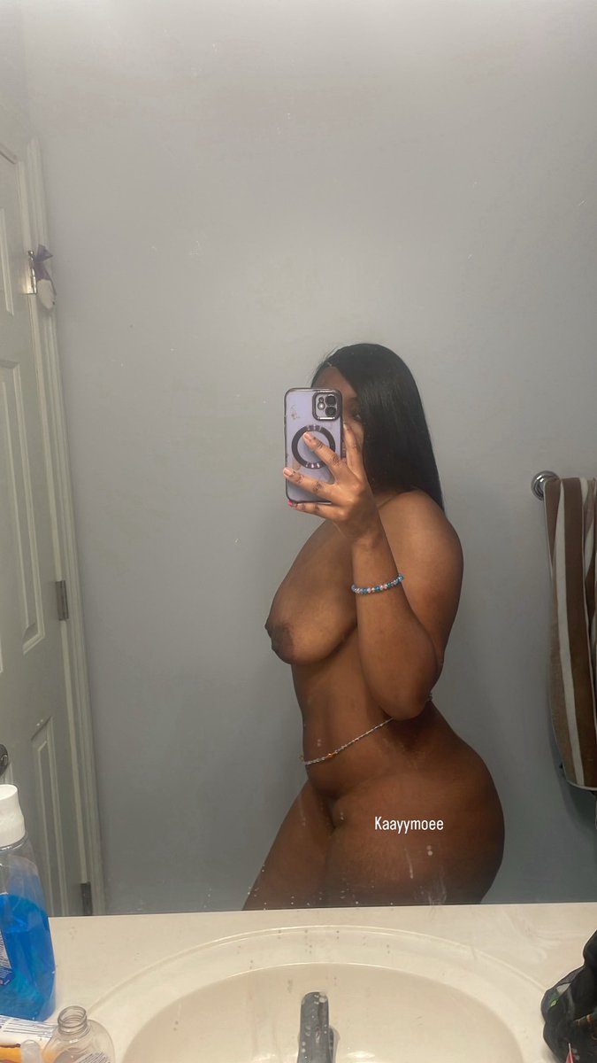 KayyMoee's tweet photo. https://t.co/fzAVgx4idC