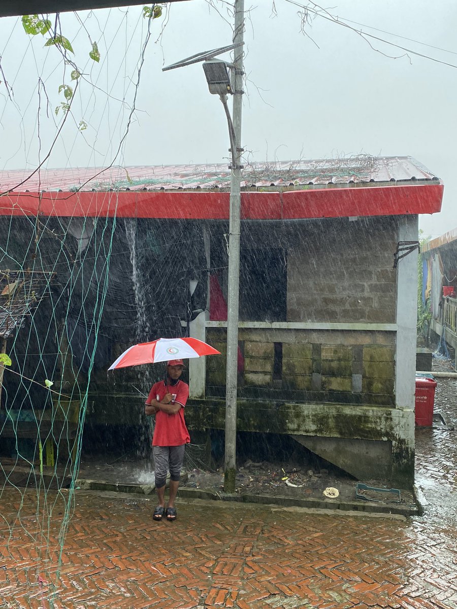 herr_desclous's tweet photo. Que d’eau, que d’eau…
Visite importante pour rencontrer les réfugiés Rohingya, entendre leurs voix, et apprécier les défis de la réponse humanitaire sur Bhasan Char
#WithRohingya https://t.co/foAQ20lcPc