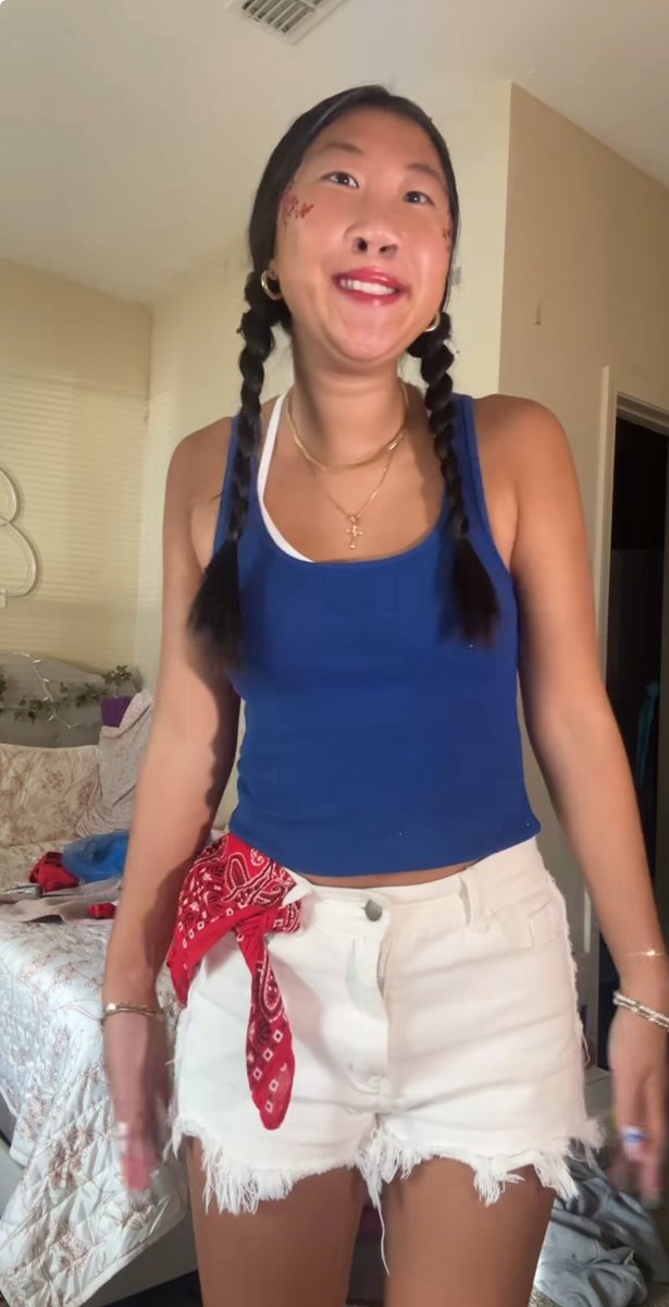 Rabinowitz2634's tweet photo. That nose can shoot fucking fireworks. Happy belated fourth to everybody including this Chinese Voldemort #July4th #avadakedavra https://t.co/ZXwQncwsJ4