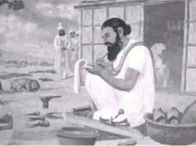 LakhanmeenaIND's tweet photo. एक ब्राह्मण ने रविदास महाराज से अनुरोध किया कि आप गंगा में नहाए, रविदास महाराज ने उसकी बात को नकारा और कहा, "मन चंगा तो कठौती में गंगा" अर्थात आपका मन शुद्ध है तो आपको गंगा में नहाने की जरूरत नहीं है।

ब्राह्मणवाद के घोर विरोधी एवं जातिवाद के खिलाफ़ विद्रोह करने वाले रविदास महाराज को नमन ।