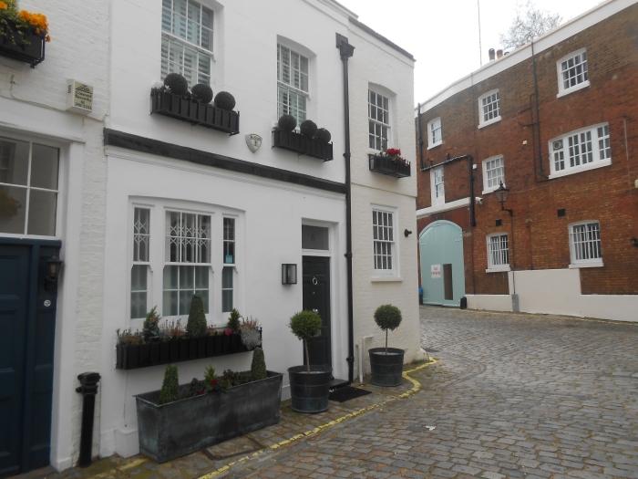 unmutualwebsite's tweet image. Attention Danger Man / Secret Agent fans! Ever wanted to visit where John Drake lived and worked? This Sunday 13th July you can, at Dave Lally's location tour, part of a weekend of spy-related events!
Visit theunmutual.co.uk/events.htm for details.
