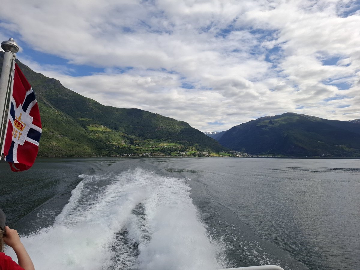 Gentleman Punk (@gentleman_punk) on Twitter photo On board MV Njord, an electric ferry from Flåm to Bergen. Very impressive 🇳🇴 <a href="/norwaysbest_/">Norway’s best</a> #Norled On board MV Njord, an electric ferry from Flåm to Bergen. Very impressive 🇳🇴 <a href="/norwaysbest_/">Norway’s best</a> #Norled