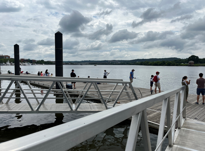 SustainDC's tweet image. A fantastic time at the fishing event with #AREC. Thanks to everyone who joined us on 6/7 to learn about our local waterways, fish species, and how we can all protect aquatic life. Dive deeper into @doee_dc aquatic work & education center here: shorturl.at/7HUTp#RestoreA…