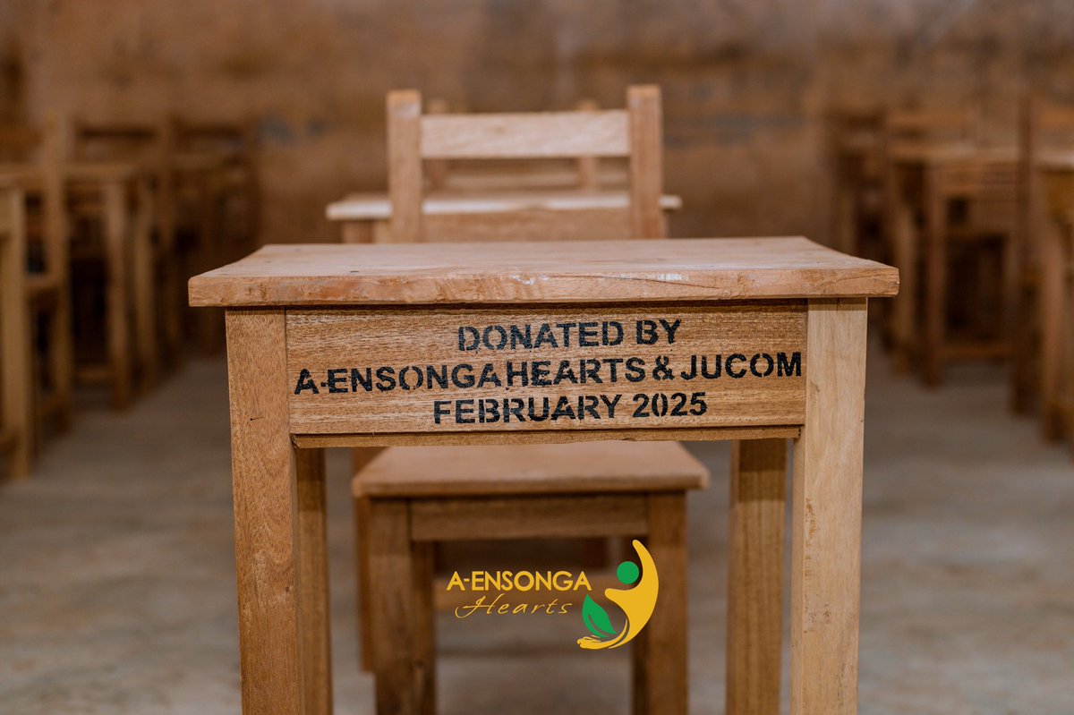 aensongahearts's tweet image. The Floor to Desk Project (F2D) provides desks for children who previously sat on the floor to study. Until the last child sits on a comfortable desk, we’ve got to keep working towards solving this problem. 

#F2DProject #SDG4 #SDG6
#Cleanwaterforall
#Aensongahearts #Desksforall