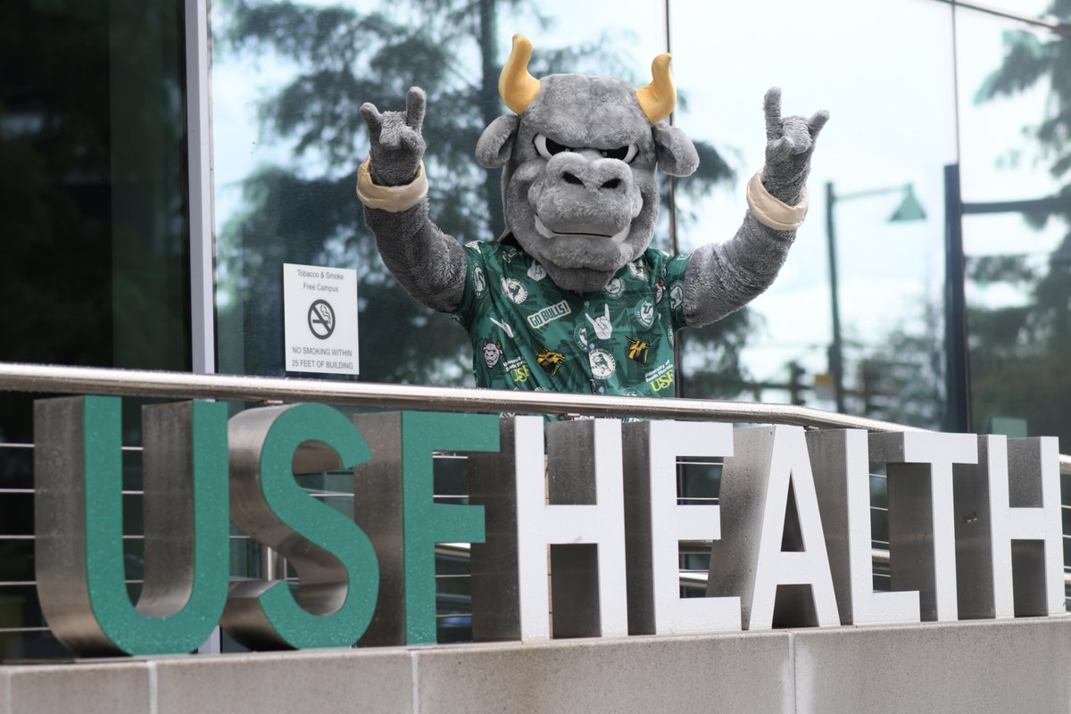 USFHealthMed's tweet image. Look who made his rounds at MCOM! @RockyD_Bull stopped by to get a first-hand look at how we train our #futuredoctors. @USFHealth