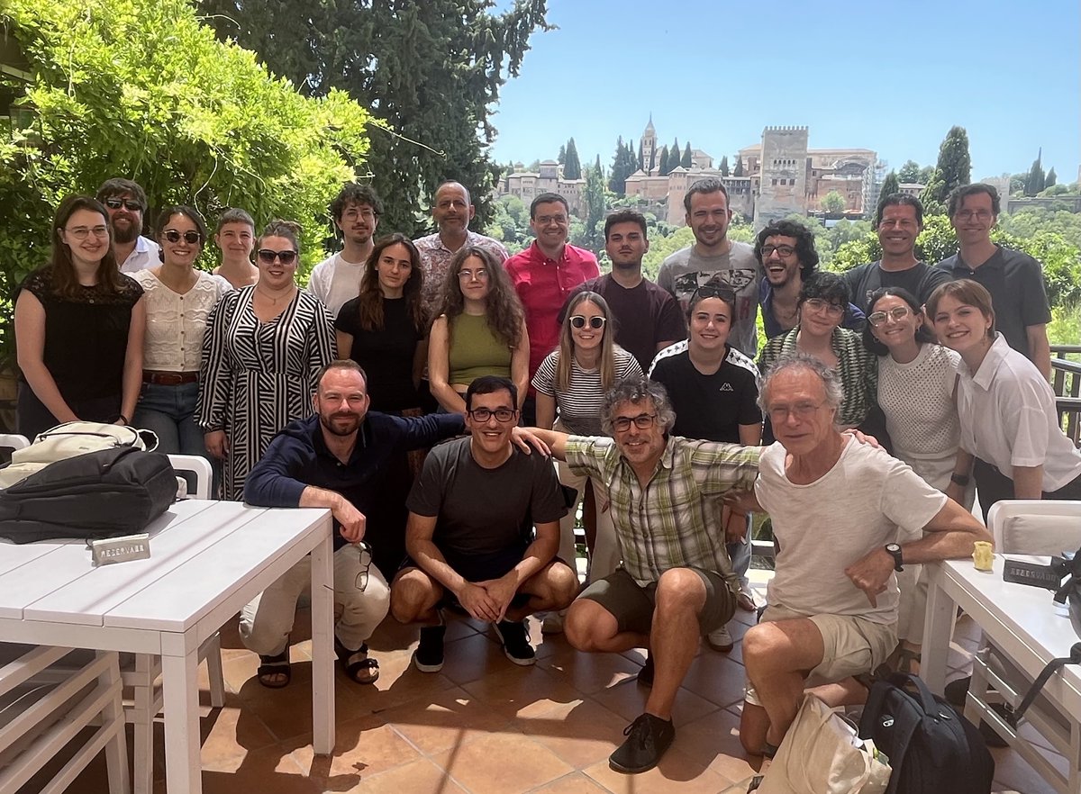 FiloLab_UGR's tweet image. 🌍✨The FiloLab International Summer School 2025 has come to a close after an intense and inspiring week of dialogue, learning & community at Carmen de la Victoria @CanalUGR
Huge thanks to all who made it possible — speakers, students & organizers! 💬📚
🔗 sl.ugr.es/FiloLab_2025