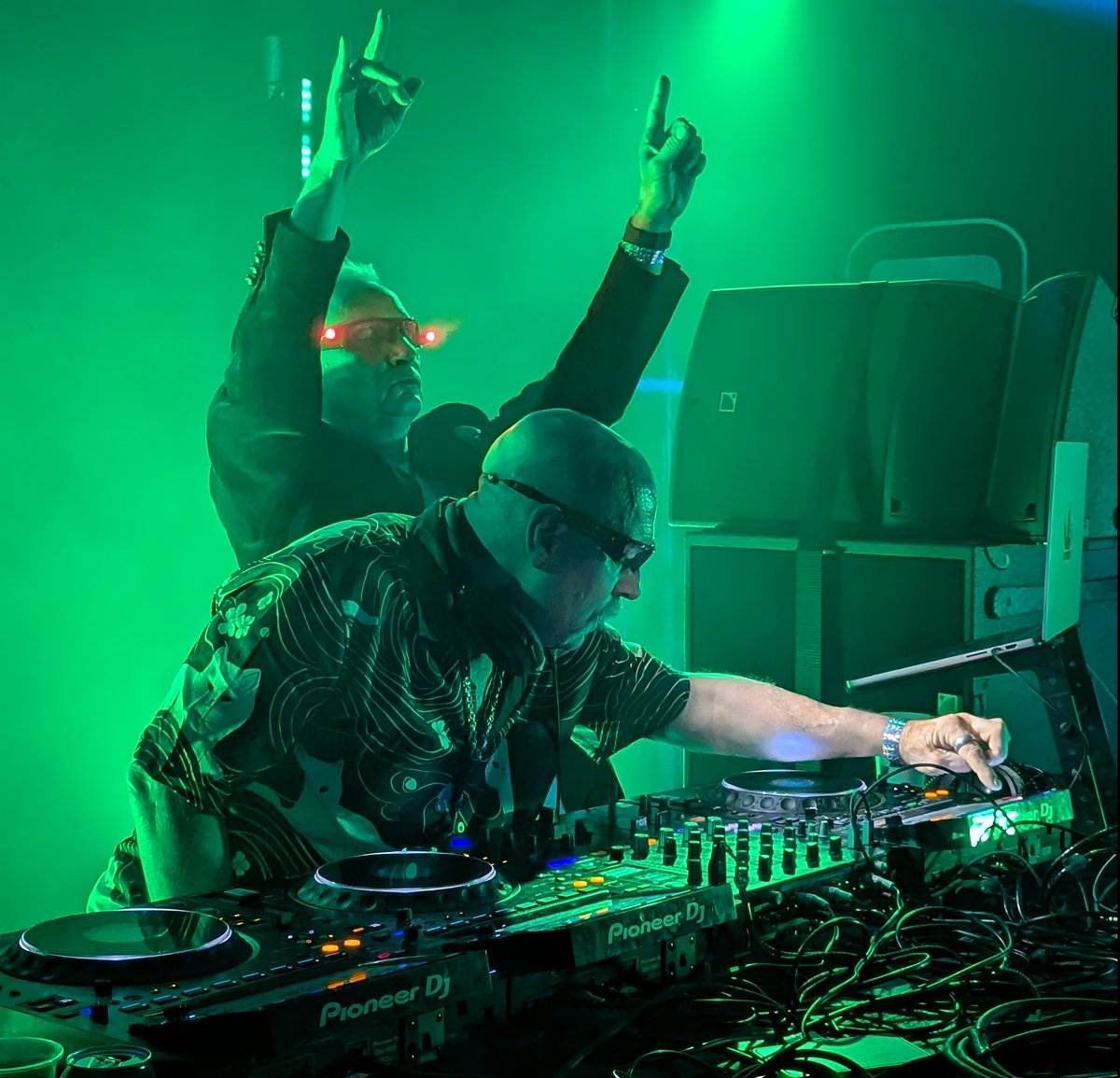 orbitalband's tweet image. What a night!
ORBITAL DJ NIGHT with @PhilHartnoll and @paulhartnoll858. Big thanks to everyone who came to celebrate 25 years of @concorde_2 !
📷🎥: @steveloopzprice
#ElectronicMusic #Techno #DJSet #Brighton