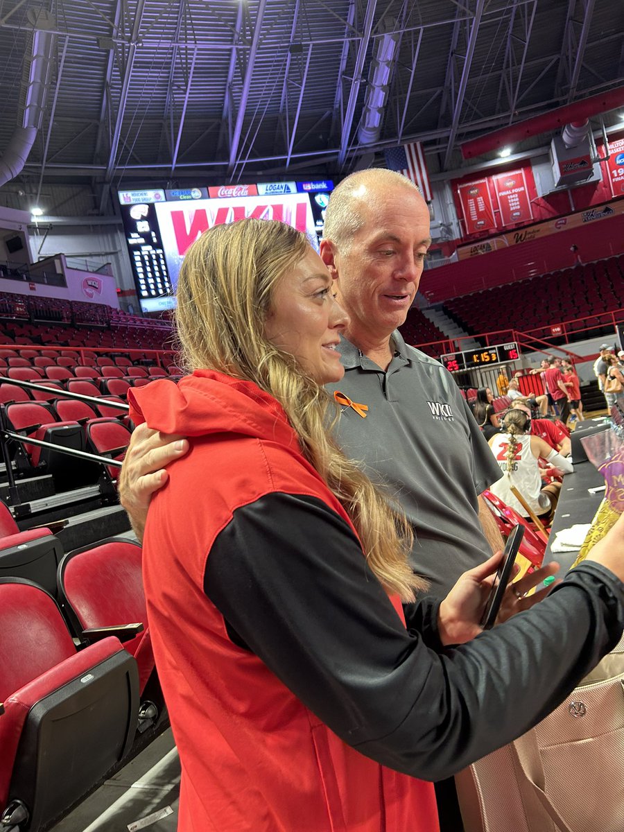 Scott Thompson tweet media