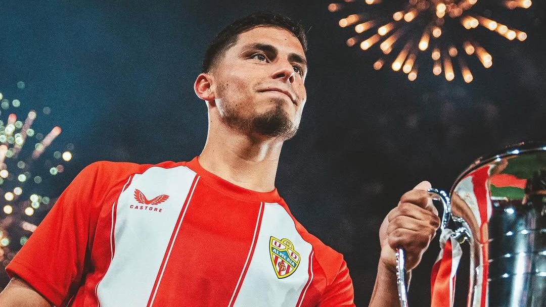 ⚠️ #Vélez realizó una oferta formal a Almería para comprar a Lucas Robertone.

👉 La misma fue de 3.000.000 de euros por el 80% del pase.

🚫 La propuesta fue rechazada, ya que el club 🇪🇸 pretende 6 millones.

💥 El 'Fortín' sigue en la mesa de negociación.

ℹ️ con <a href="/urieliugt/">Uriel Iugt</a>.