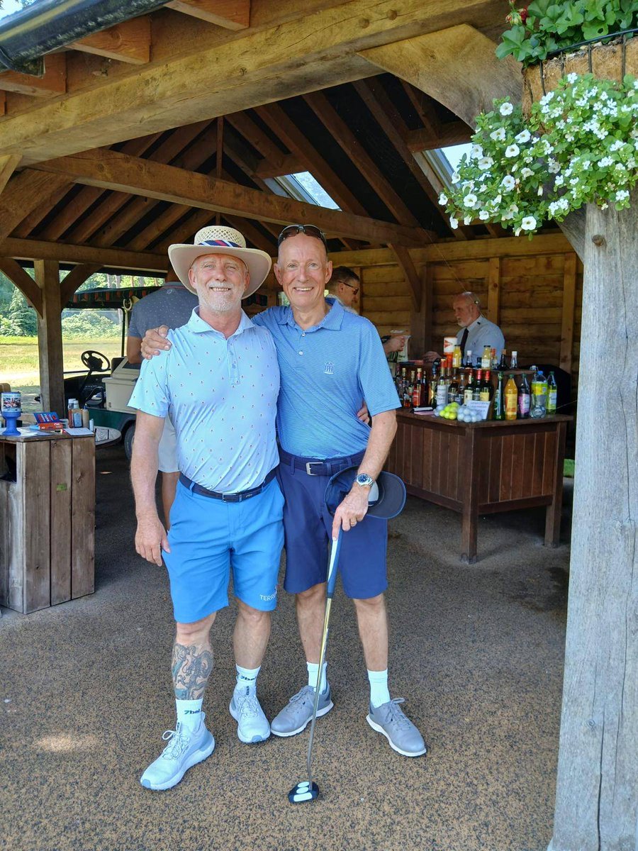 TheNFRC's tweet photo. Highlights from another successful NFRC and SERCGC event last month at New Zealand Golf Club. 🤩

Fantastic turnout with 72 competitors playing 36 holes on the stunning course, whilst enjoying great hospitality at the bar and halfway hut, both kindly sponsored by @RavenRoofingSup https://t.co/r7yHRAJZFI