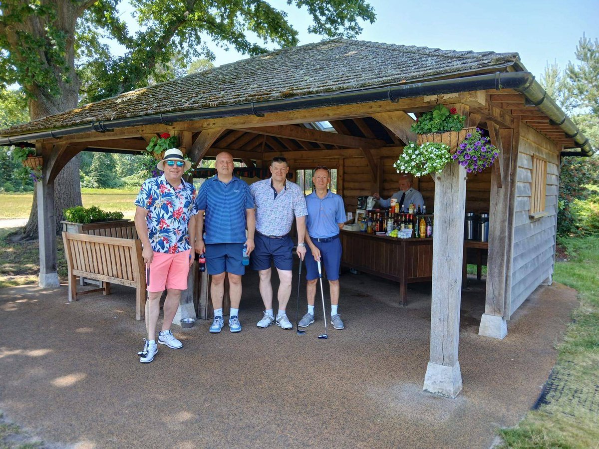 TheNFRC's tweet photo. Highlights from another successful NFRC and SERCGC event last month at New Zealand Golf Club. 🤩

Fantastic turnout with 72 competitors playing 36 holes on the stunning course, whilst enjoying great hospitality at the bar and halfway hut, both kindly sponsored by @RavenRoofingSup https://t.co/r7yHRAJZFI