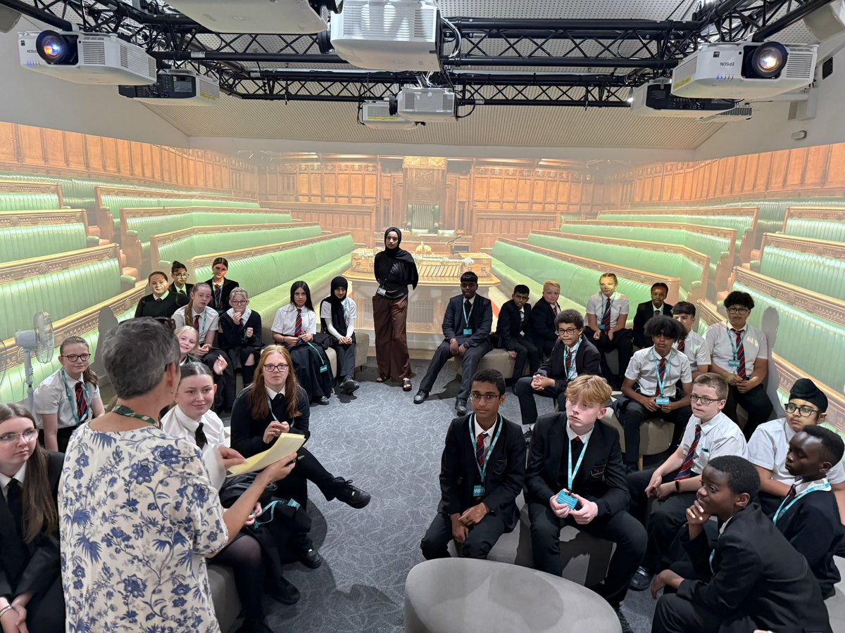 Students at Foxford have been busy learning about Democracy at the Westminster today. 

Thank you to <a href="/MaryCreagh_/">Mary Creagh CBE MP</a>  for meeting our students once again.