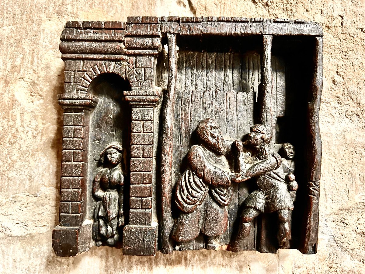 A beautiful wooden carving inside Bourne Abbey Church (St Peter &amp; St Paul). I’ve been unable to uncover any information but suspect it’s a fragment of a lost C15 screen 
#WoodOnWednesday #WoodenWednesday #WoodensDay #ChurchCrawling #Lincolnshire #LincsConnect #MedievalTwitter