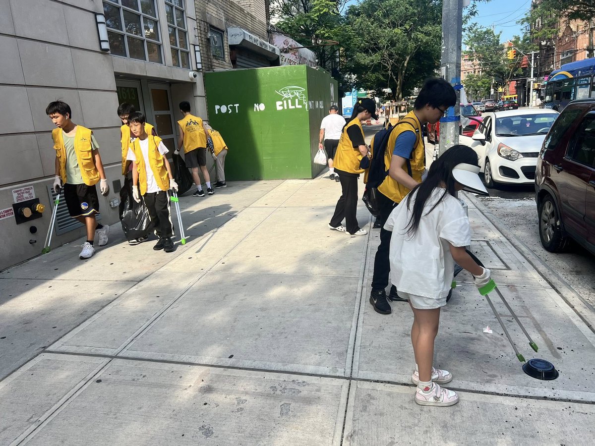 pcra_nyc's tweet image. We teamed up with @HCS_Homecrest to clean the sidewalks in Coney Island! It was a hot, sunny day, but our amazing volunteers showed up to beautify the community together! Thank you to Councilman @JustinBrannan for his support!
#pcranyc #nonprofitorganization #nonprofit #newyork
