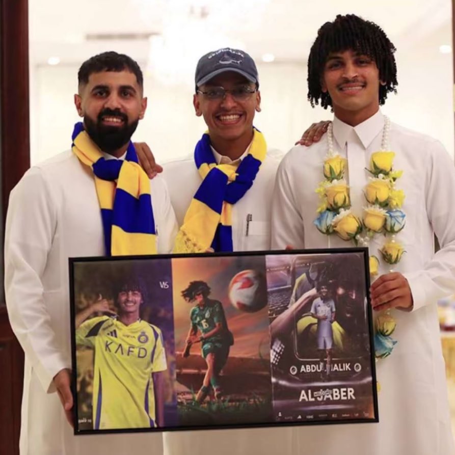 محليين النصر الموسم الجاي انا سعيد جدًا جدًا
اول خطوات التصحيح انك تملي ناديك ناس يعشقون هالشعار💛