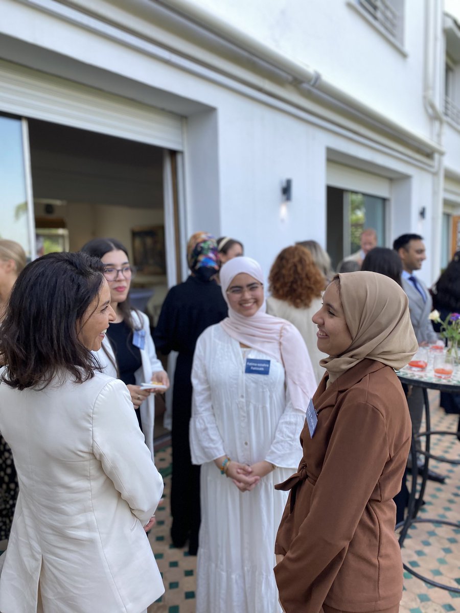UKinMorocco's tweet image. And that’s a wrap on an inspiring day!

Our two Ambassadors for a Day, Hidaya and Rania, joined our top AFD finalists and leading diplomatic and political figures for an evening of networking and experience-sharing.

#IWD2025 #WomenInSport #AFD2025