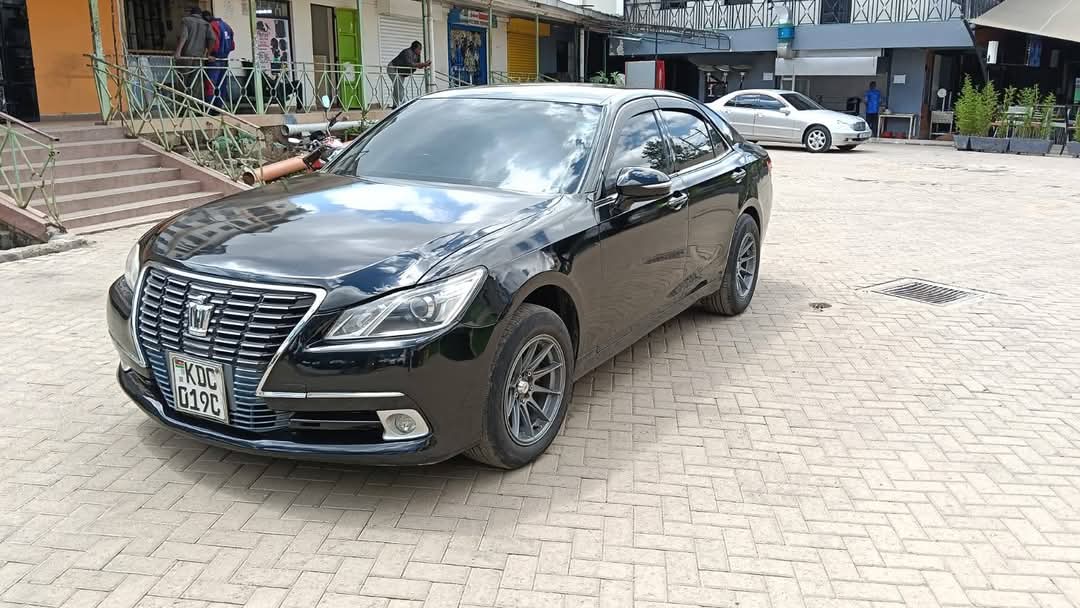 KabisaMotors's tweet photo. ✅#We are open at Premium Automotive.
✅Dealers in clean used cars around Nairobi.
📍We are located at Madaraka Shopping Centre, Nairobi West.
💵Trade in and other payment plans Accepted.
☎️Give a call to 0746658531 or DM us.
WhatsApp - https://t.co/1WlwpzVVOe https://t.co/drJYxyekjy