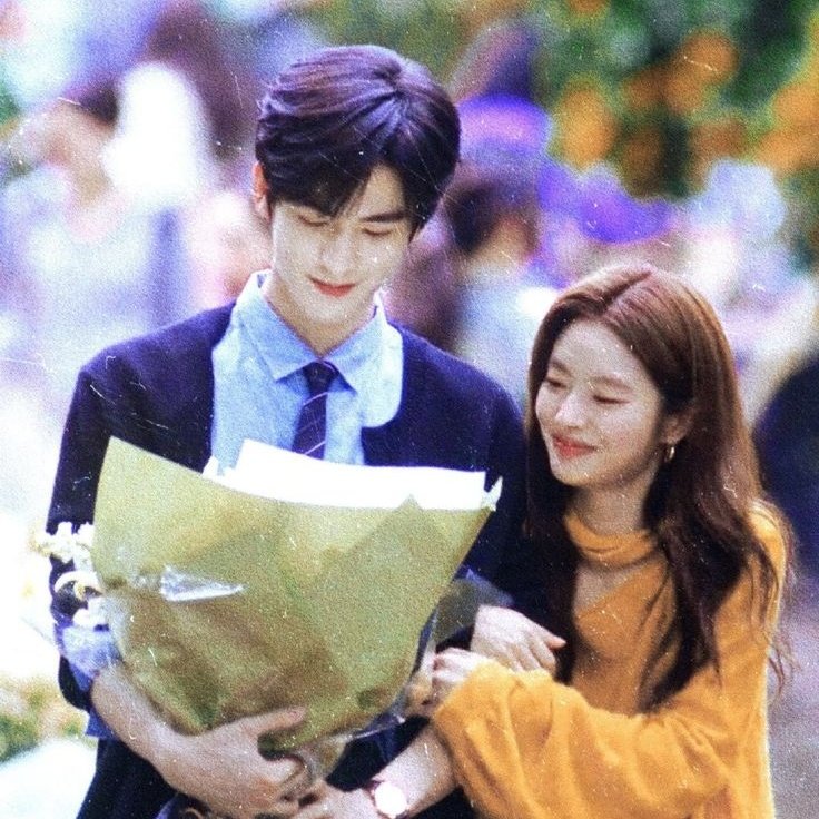 zhemma763's tweet photo. 중드에서만 나오는 이런 몽글몽글한 무드를 너무나 사랑하는 편...🤍 https://t.co/V3ecU9RQ3m
