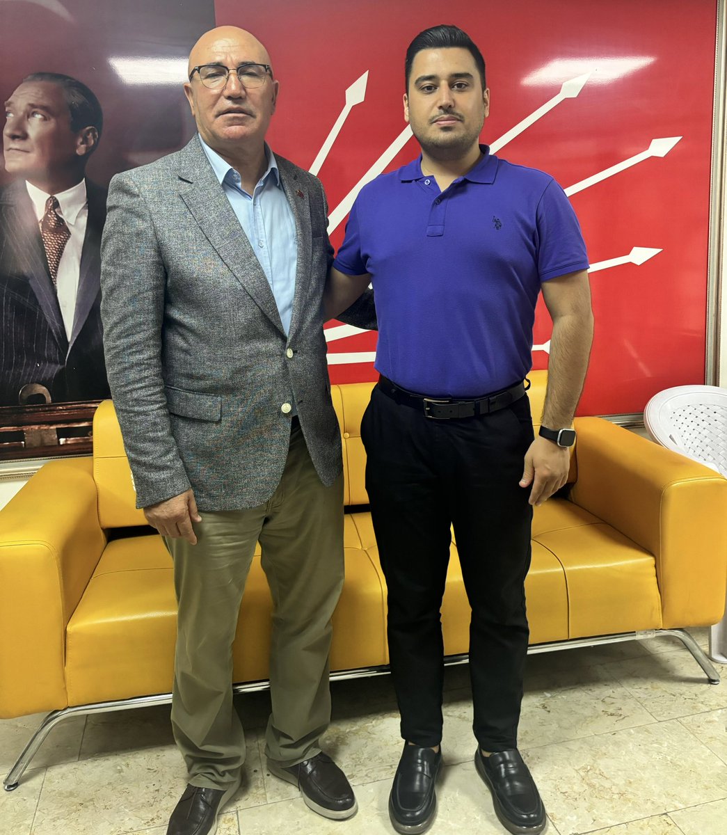 Şanlıurfa Milletvekilimiz Sn. Mahmut Tanal’la birlikteyiz. Yarın yapılacak mitingimizle alakalı çalışmalarımız sürüyor. Kendisine yanımızda olduğu için teşekkür ederiz.