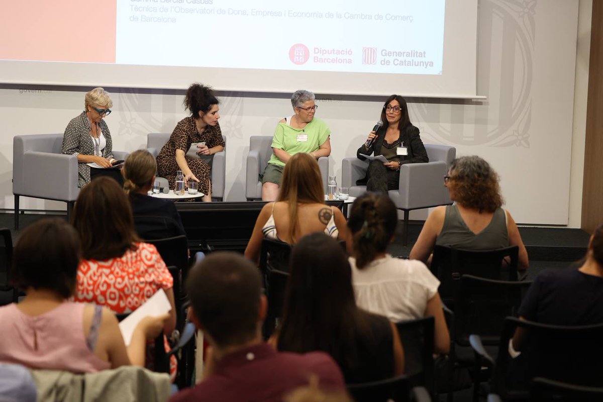 Eva Menor (@evamenorc) on Twitter photo Avui presentem la Xarxa d’Observatoris de la Igualtat de Gènere (XOIG) com una aposta estratègica. Aquesta iniciativa, liderada per l’Observatori de la Igualtat de Gènere de l’<a href="/icdones/">Institut Català de les Dones</a>, vol ser molt més que un espai de coordinació: vol ser una comunitat de coneixement, una eina Avui presentem la Xarxa d’Observatoris de la Igualtat de Gènere (XOIG) com una aposta estratègica. Aquesta iniciativa, liderada per l’Observatori de la Igualtat de Gènere de l’<a href="/icdones/">Institut Català de les Dones</a>, vol ser molt més que un espai de coordinació: vol ser una comunitat de coneixement, una eina