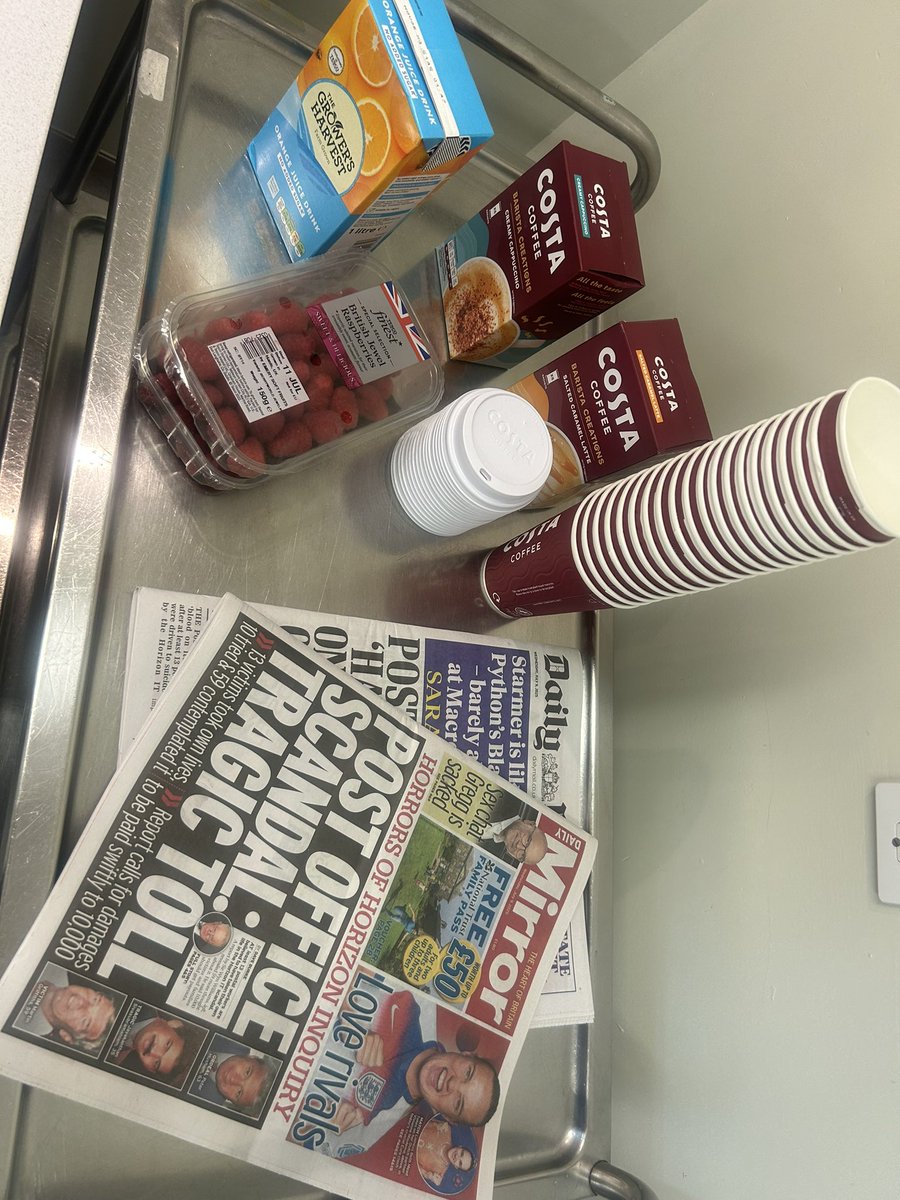 Amylowry💙 tweet media