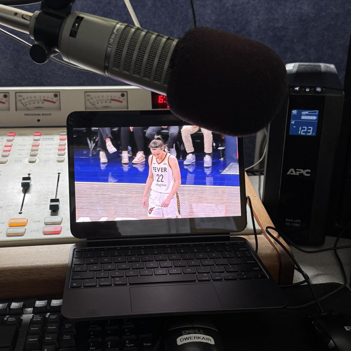 werkfm's tweet photo. Zach from the WERK KREW checking in…

Anyone else multitasking and watching the return of Caitlin Clark while at work?

I won’t tell your boss if you don’t tell mine. It’ll be our secret. https://t.co/qWr566qIQa