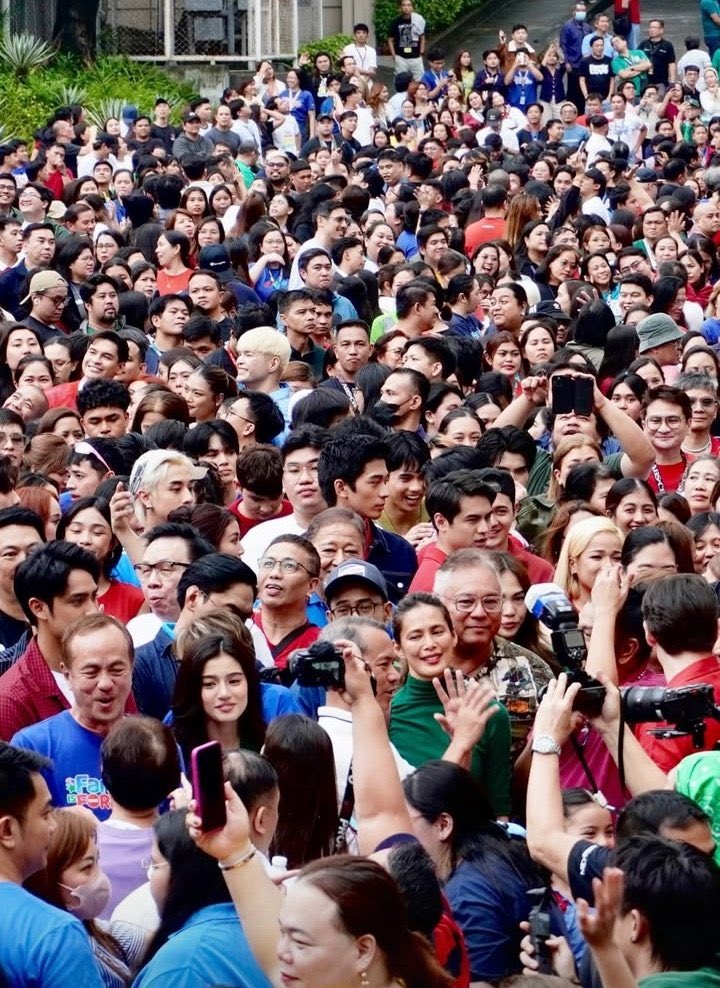 belle mariano may sariling ring light 😭