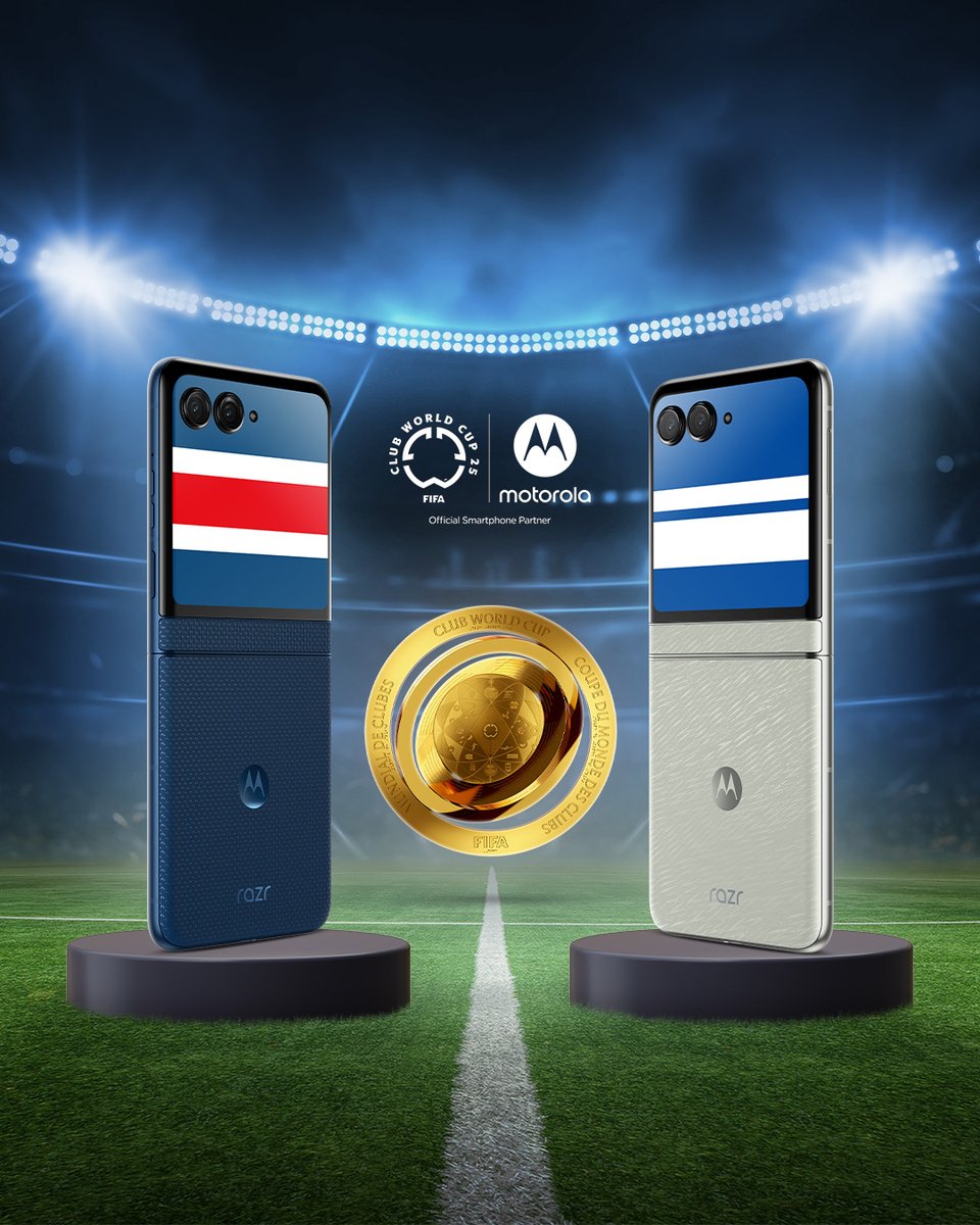 Moto's tweet image. 🔷 vs ⚪ face off today in the semis! Which color are you rooting for? #FIFACWC #MotoFIFA