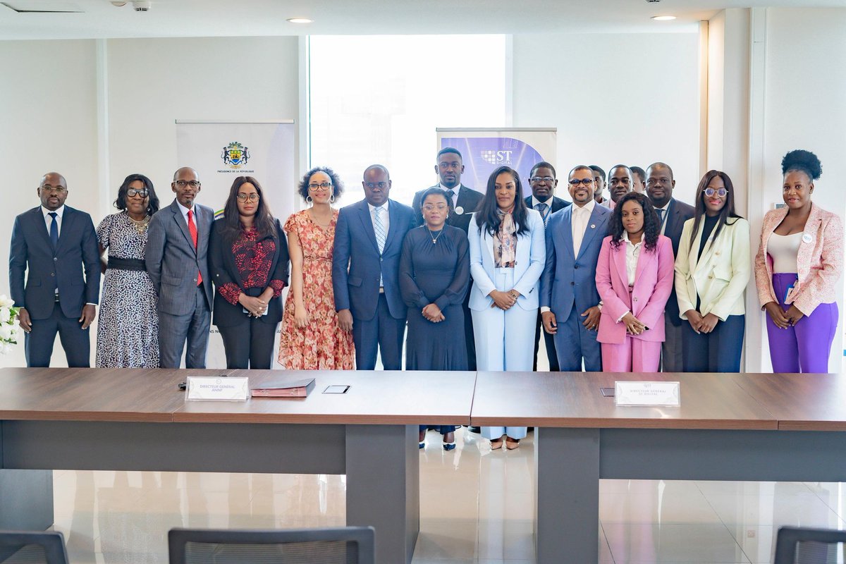 TeleAsuOfficiel's tweet photo. #NUMERIQUE - ST Digital a signé ce mercredi 9 juillet 2025 un protocole d’accord avec l'Agence nationale des infrastructures numériques et des fréquences, l’ANINF au #Gabon.
#Echostech #TeleAsu https://t.co/fcNafPkpPr