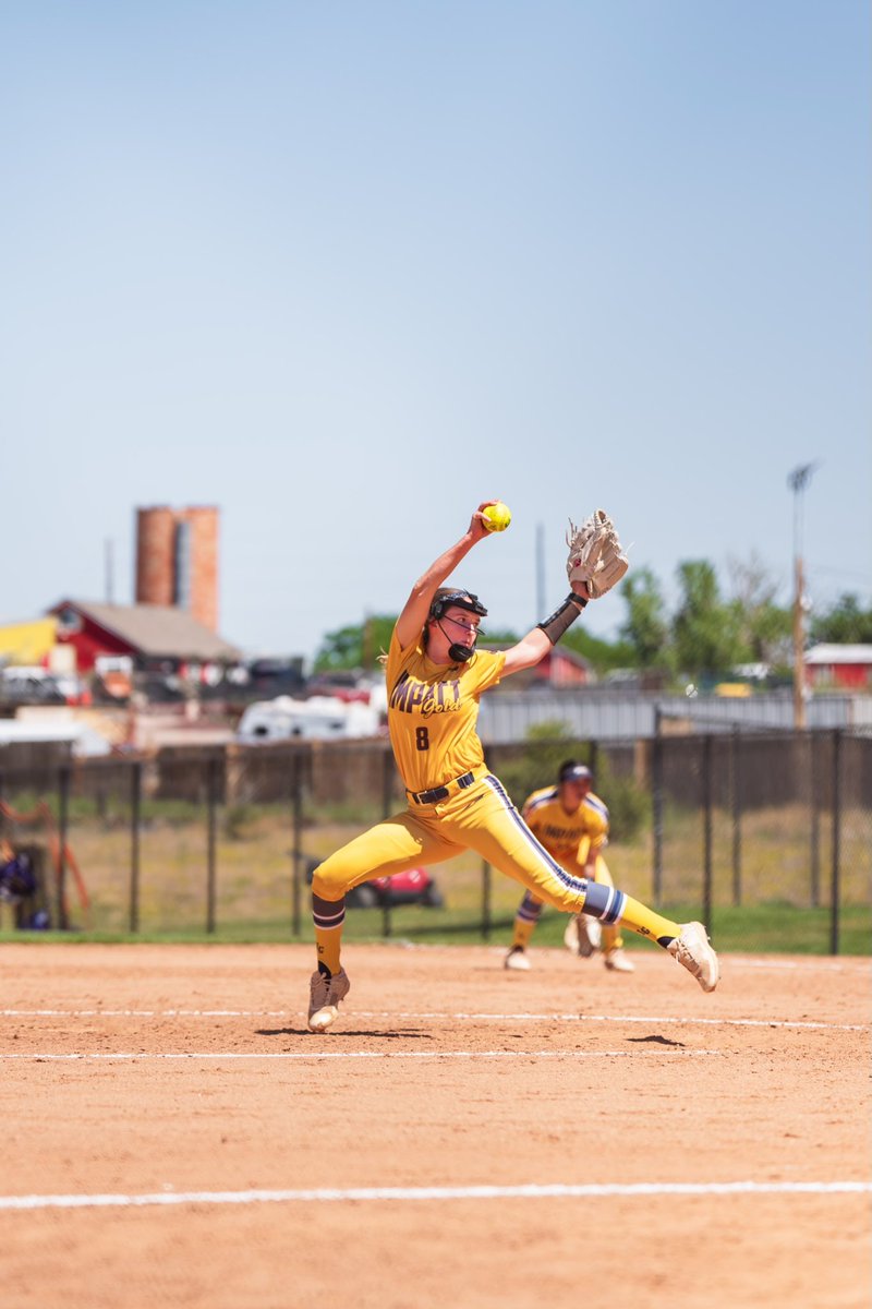 Tori Dahnke tweet media