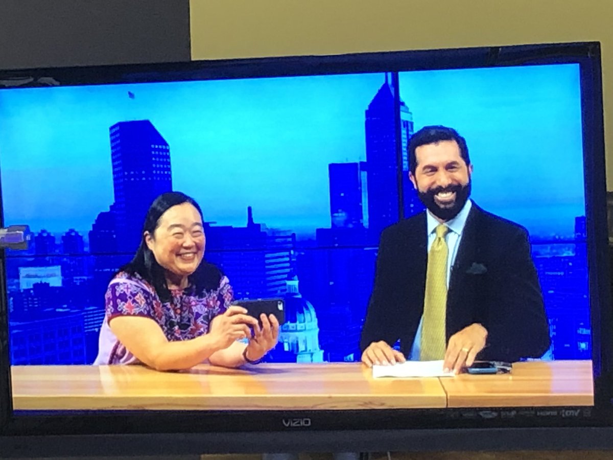 Maki Teramoto (@makiteramotos) on Twitter photo Tuvimos sesiones con <a href="/TelemundoIndy/">Telemundo Indy</a> y <a href="/LaMegaIndy/">La Mega Indy</a>!
Con #PedroDeLaLuz en la 📻 y en #AccesoTotal 📺, y por primera vez con #RayLyman en #NoticieroT19!
Compartimos la Jornada Conjunta en Evansville, feria de 💉, golpes de calor ☀️🥵, #ConoceTusDerechos y más! Tuvimos sesiones con <a href="/TelemundoIndy/">Telemundo Indy</a> y <a href="/LaMegaIndy/">La Mega Indy</a>!
Con #PedroDeLaLuz en la 📻 y en #AccesoTotal 📺, y por primera vez con #RayLyman en #NoticieroT19!
Compartimos la Jornada Conjunta en Evansville, feria de 💉, golpes de calor ☀️🥵, #ConoceTusDerechos y más!