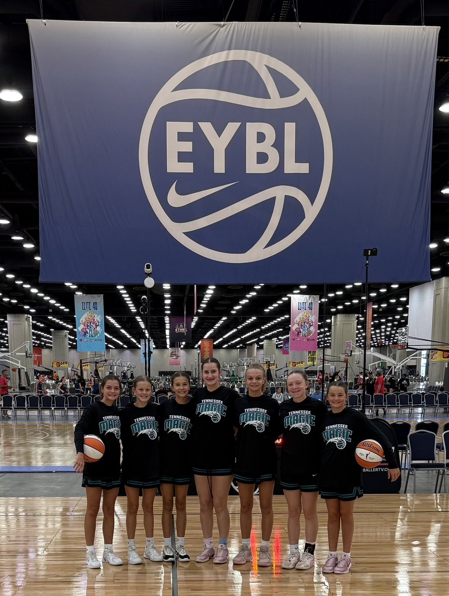 tennessee_magic's tweet photo. 6th Grade Magic girls went 3-0 in pool play! Platinum Bracket up next!! Let’s go MAGIC!!  @TFNsRun4Roses @uppermanhoops https://t.co/9OEcHqCwVO
