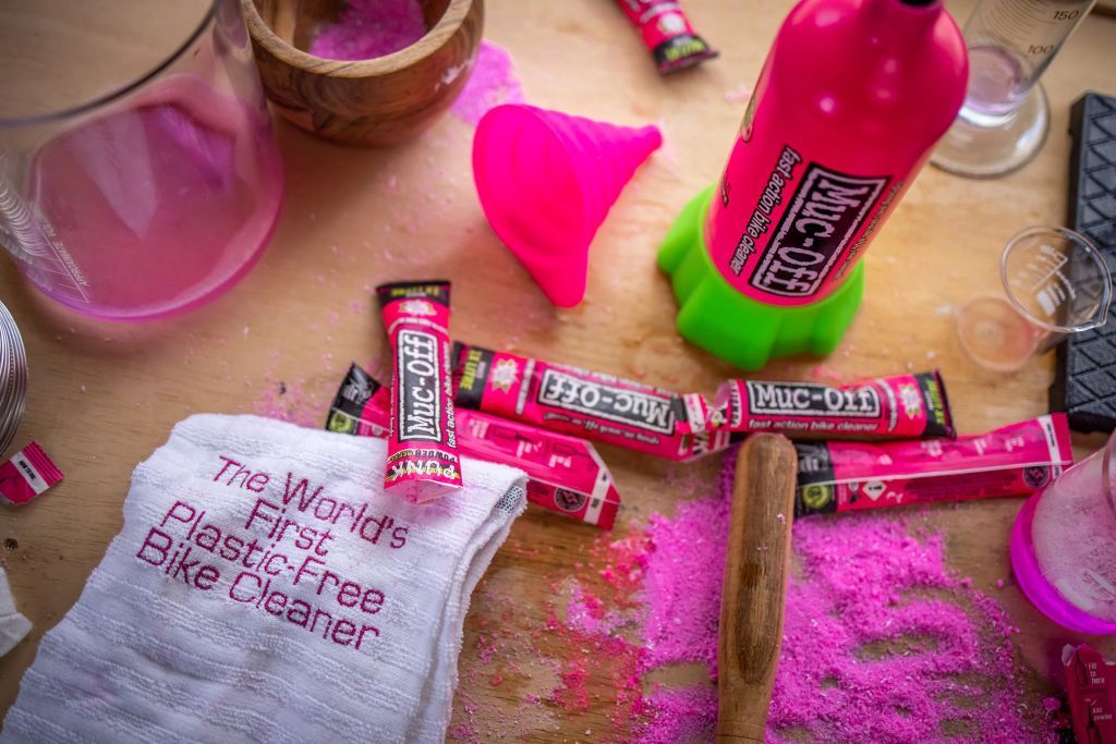 ¿𝗖𝗼́𝗺𝗼 𝗰𝗼𝗻𝘀𝗲𝗿𝘃𝗮𝗿 𝗹𝗮 𝗯𝗶𝗰𝗶𝗰𝗹𝗲𝘁𝗮 𝗰𝗼𝗺𝗼 𝗻𝘂𝗲𝘃𝗮? 🌟

MucOff  <a href="/mucoff/">Yoga Guritno</a> es la marca con la mayor línea de productos para conservar las bicicletas mejor que nuevas. 

is.gd/PF2ker 

#Ciclismo