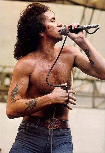 Hoy el gran Bon Scott cumpliría 79 años. #BonScott #acdc