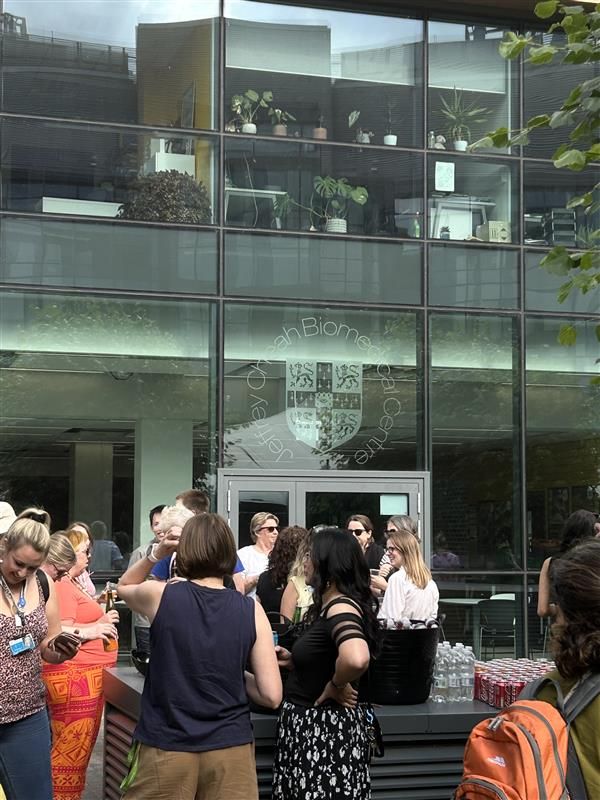 MedCambridge's tweet image. The sun is out, the music’s on, and our JCBC Summer Party is officially underway!
Come along and join #CITIID, @SCICambridge & @TheMilnerInst at our lovely @CamBioCampus☀️🎶