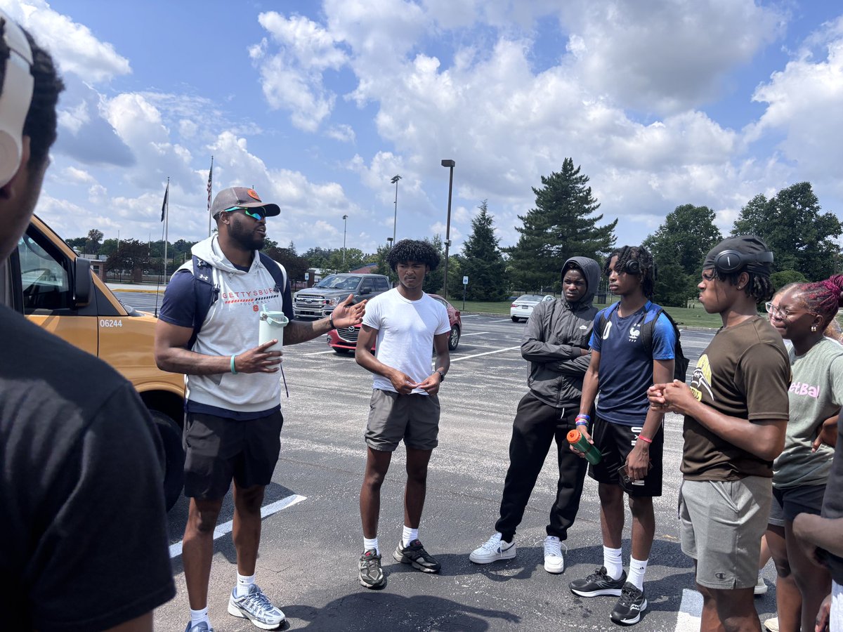 MHS Spartan Athletics (@mhsathletics4) on Twitter photo Our <a href="/miltonhershey/">Milton Hershey School</a> Athletics YRE on a trip to Gettysburg today running into Kaliq Coleman ‘12 (<a href="/gettysburg/">Gettysburg College</a> Football Asst Coach)- thanks for the chat! Our <a href="/miltonhershey/">Milton Hershey School</a> Athletics YRE on a trip to Gettysburg today running into Kaliq Coleman ‘12 (<a href="/gettysburg/">Gettysburg College</a> Football Asst Coach)- thanks for the chat!