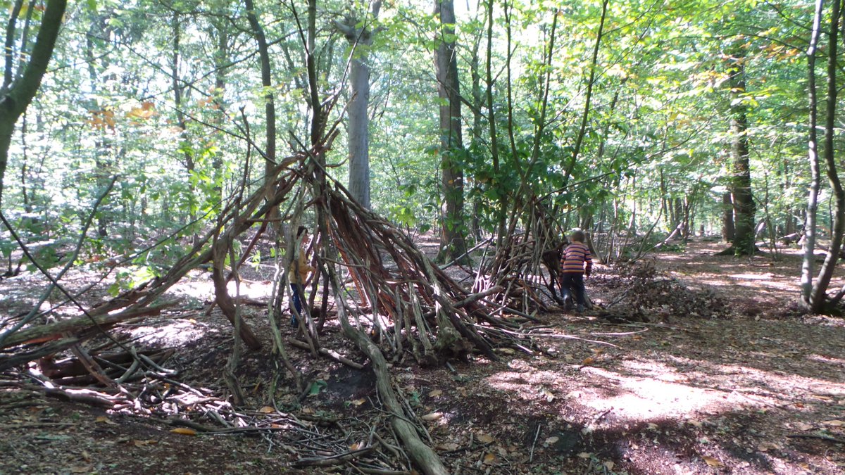 Het schepencollege van #Maldegem heeft beslist om niet mee te stappen in het voorgestelde mobiliteitsplan voor #Drongengoed. Daardoor komt er helaas geen oplossing voor de plaatselijke parkeerdruk en het sluipverkeer. 

De voorbije jaren werkten we in nauw overleg met de gemeente