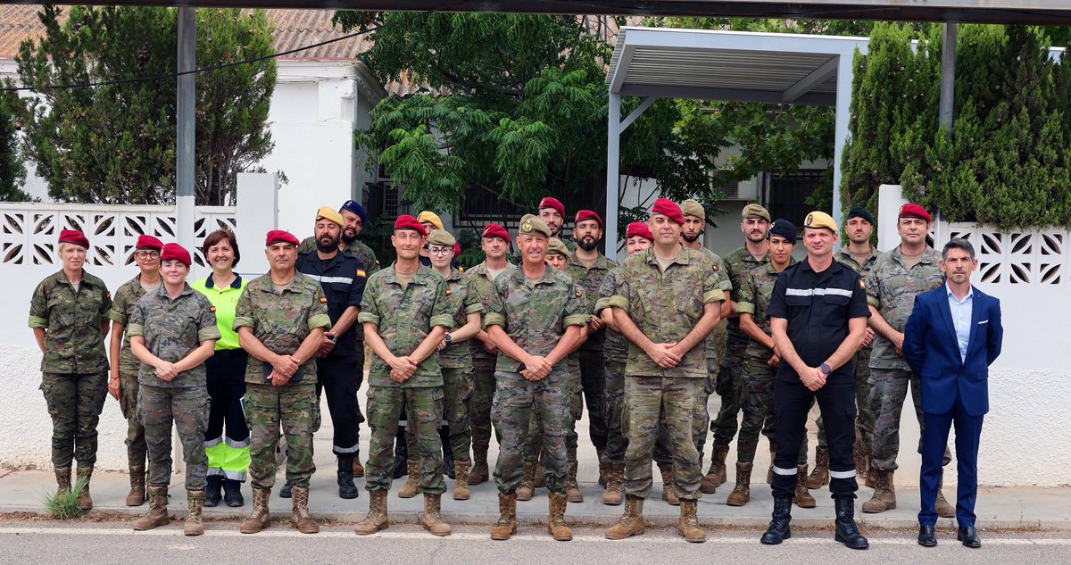 CGTAD_NRDC_ESP's tweet image. Inauguración del curso de Transporte Sanitario dirigido a personal de Tropa y Marinería del #EjércitoDeTierra y #UME, organizado por el #BCGTAD tras el convenio entre Servicio Público Empleo Estatal @empleo_SEPE y Ministerio Defensa @Defensagob.
#SomosTuEjército
@CGTAD_NRDC_ESP…