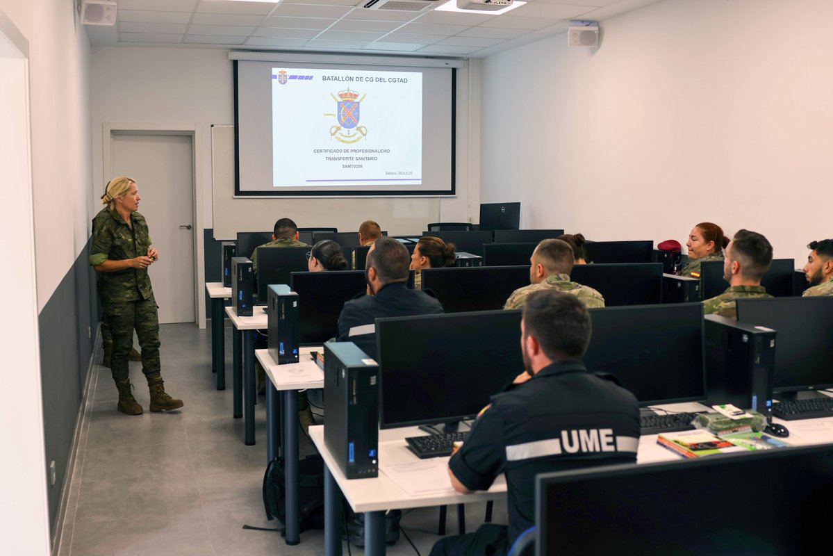 CGTAD_NRDC_ESP's tweet image. Inauguración del curso de Transporte Sanitario dirigido a personal de Tropa y Marinería del #EjércitoDeTierra y #UME, organizado por el #BCGTAD tras el convenio entre Servicio Público Empleo Estatal @empleo_SEPE y Ministerio Defensa @Defensagob.
#SomosTuEjército
@CGTAD_NRDC_ESP…