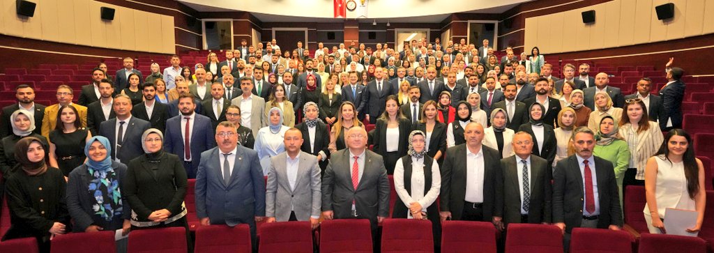 tbuygun1's tweet photo. Üç kademe İl Sağlık Politikaları Başkanlarımızla, Genel Merkezimizde kapsamlı bir istişare ve değerlendirme toplantısı gerçekleştirdik.

Genel Başkan Yardımcımız, Sağlık Politikaları Başkanımız @DrYerebakan ’ın başkanlığındaki toplantımıza; Teşkilat Başkanımız Sn. @abuyukgumus ve Tanıtım ve Medya Başkanımız Sn. @acarfaruka da sunumlarıyla katkı sundular.

Sahaya yansıyacak yeni dönem sağlık politikalarının, teşkilat koordinasyonunun ve vizyoner adımların ele alındığı verimli bir buluşma oldu.

Cumhurbaşkanımız Sayın @RTErdogan ’ın liderliğinde; milletimizin sağlık alanındaki ihtiyaç ve beklentilerine yönelik güçlü politikalar üretmeye kararlılıkla devam ediyoruz.