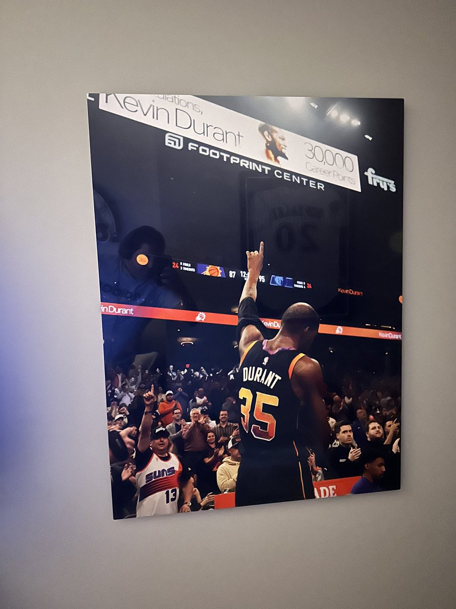 robmartinez23's tweet photo. @KDTrey5 would you please sign this?! That’s me in the bottom left corner! I got this for my birthday and it’s an awesome memory! We’re going to miss you in Phoenix. Good luck in Houston. You’re the man! https://t.co/SZnUi0HeuN